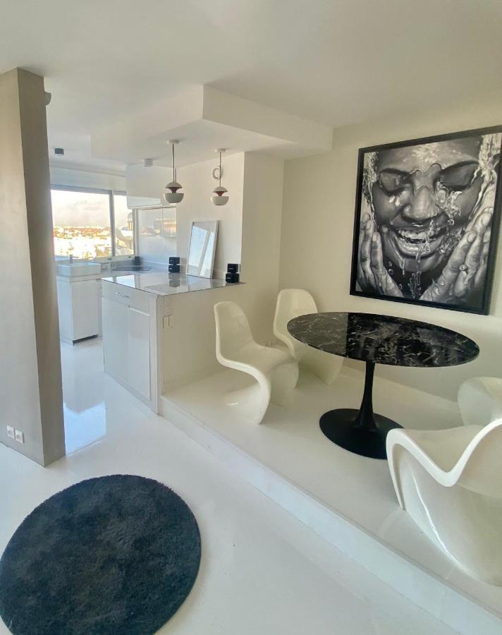 14Eme Et Der Etage "Arty" Avec 2 Chambres Et Vue Panoramique ! Créteil Dış mekan fotoğraf