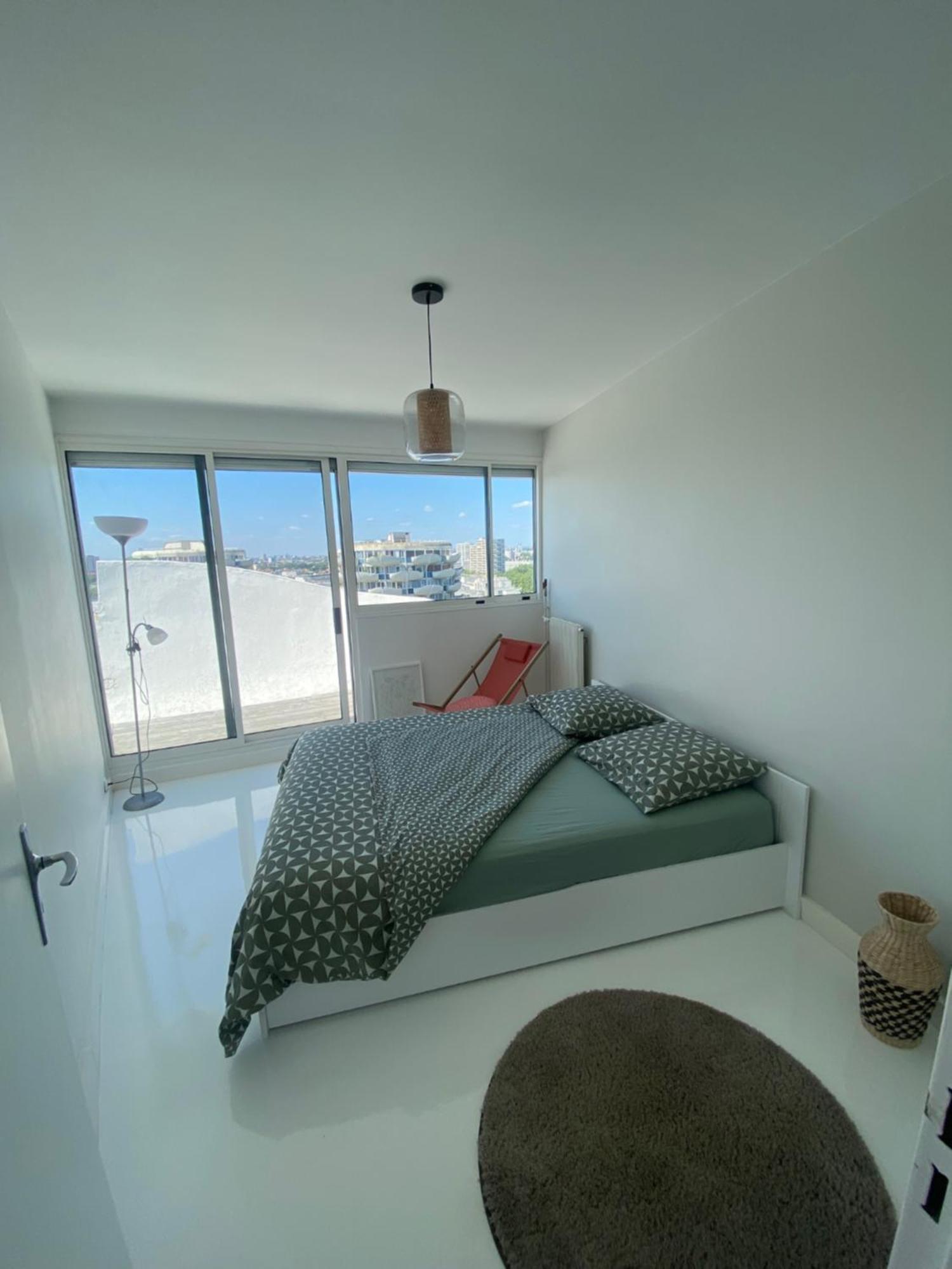 14Eme Et Der Etage "Arty" Avec 2 Chambres Et Vue Panoramique ! Créteil Dış mekan fotoğraf